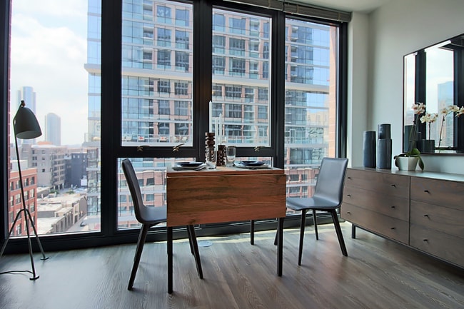 Photo - 622 N Wells St