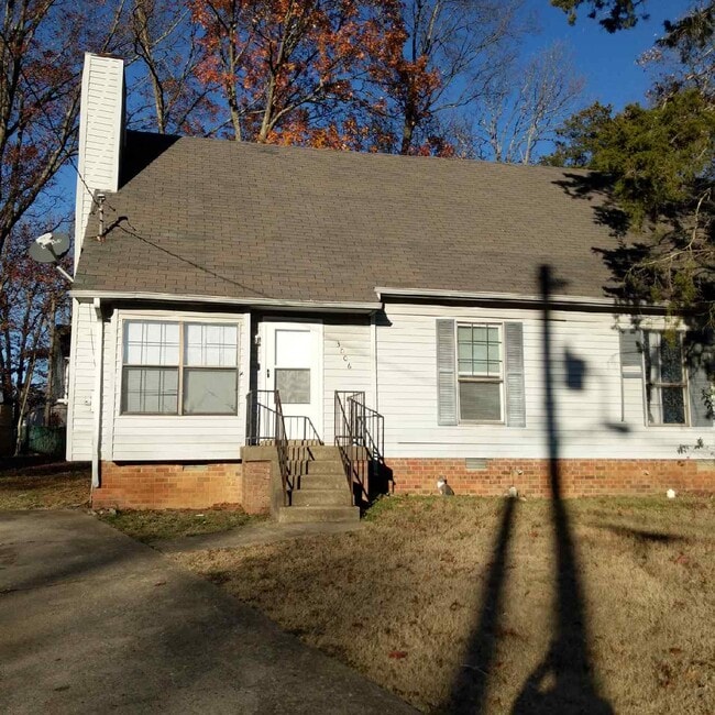 Building Photo - 3006 Woodymore Pl