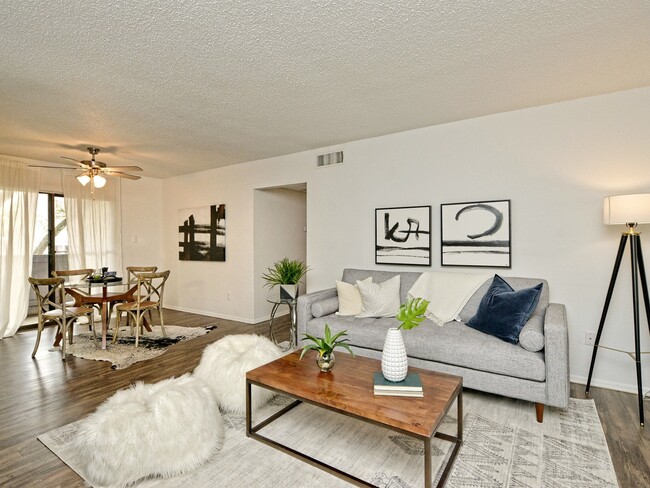 Building Photo - Peaks at Northwest Hills Rental