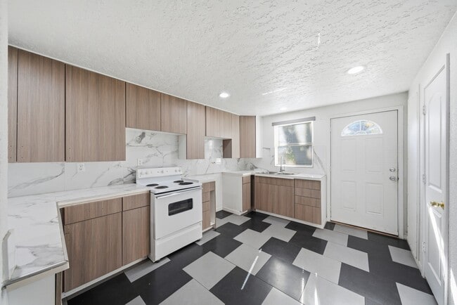 Photo - 1041 Dolly Wright St