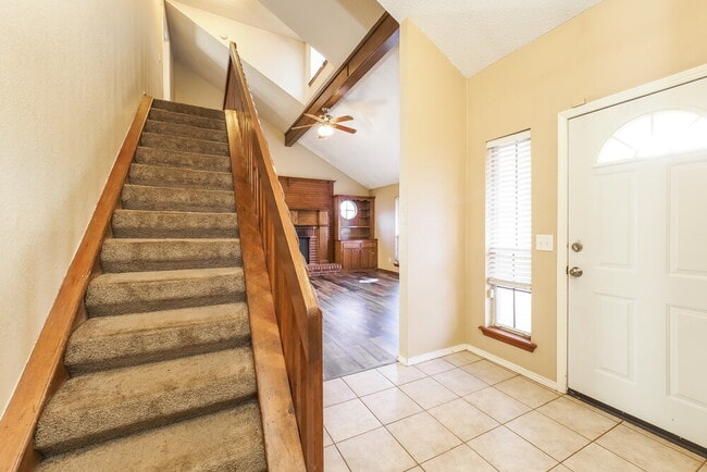 Photo - 11240 Cimarron Dr