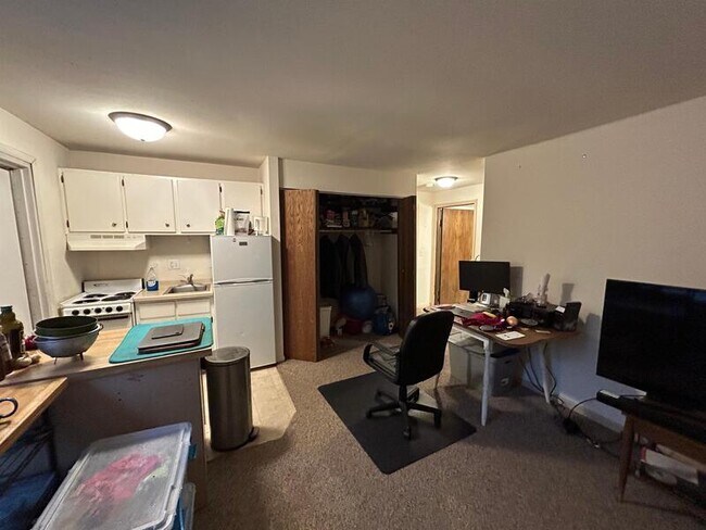 Photo - 134 E Johnson St Unidad 107