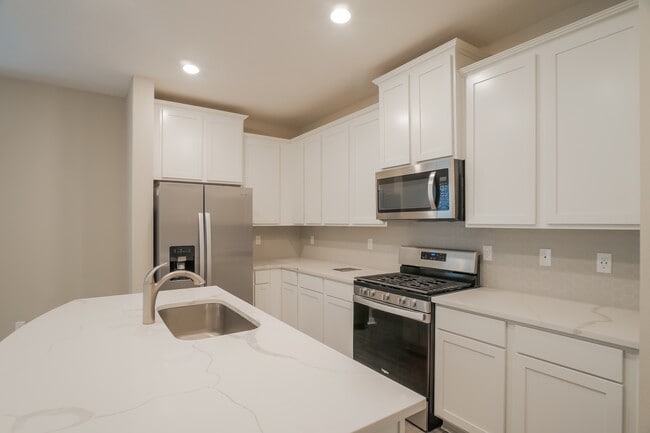 Photo - 383 Fellbrook Dr