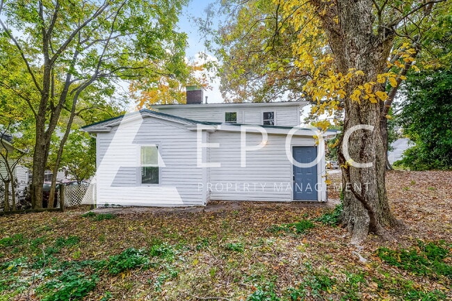 Photo - 615 Kivett St