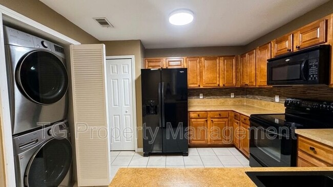 3610 Kirkpatrick Cir Unit 16