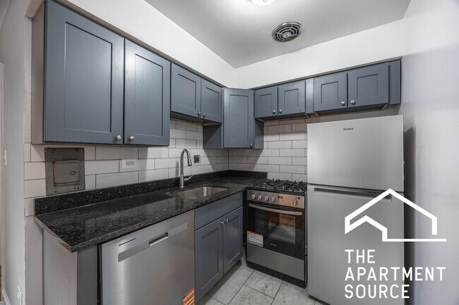Photo - 1525 W Morse Ave Unit 205