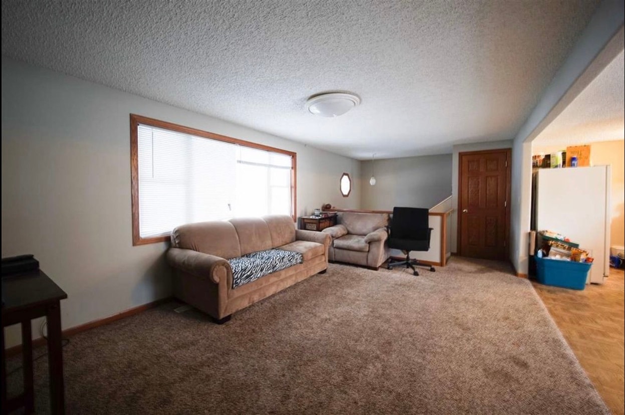 Photo - 1019 Higby Dr