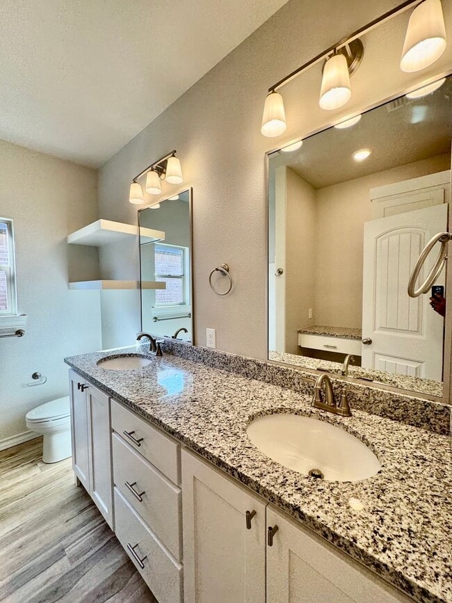 Photo - 4bed 2 bath - Frenship ISD
