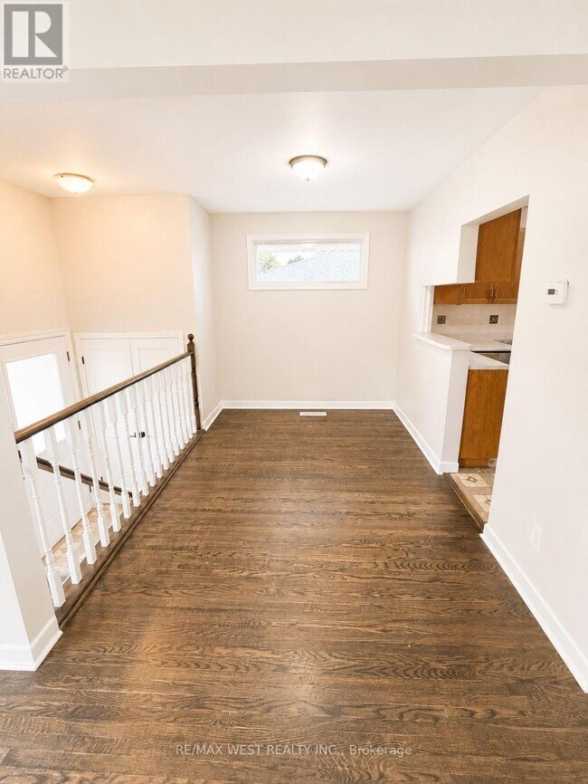 Photo - 120 Bell Dr
