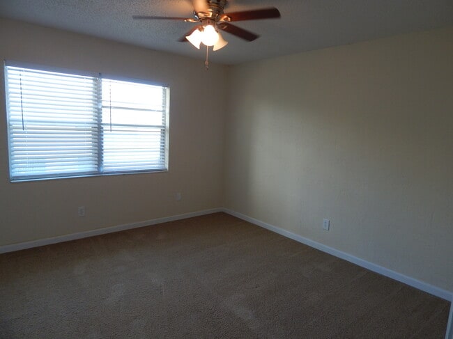 Photo - Beachside Apartments