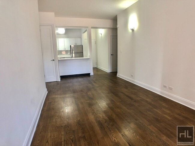 Photo - WEST 22 STREET Unidad 7H