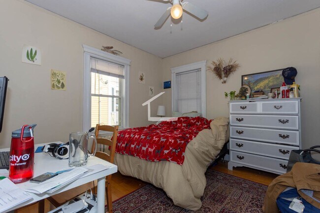 Photo - No Brokers Fee, In-Unit Washer and Dryer, Parking Included