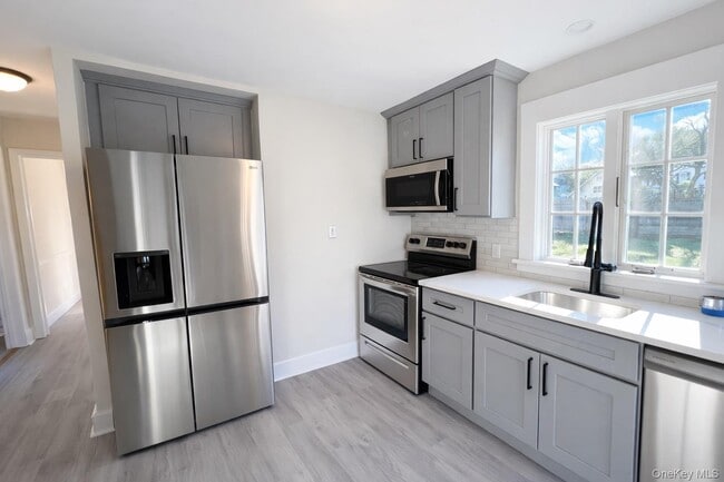 Photo - 474 N Bedford Rd