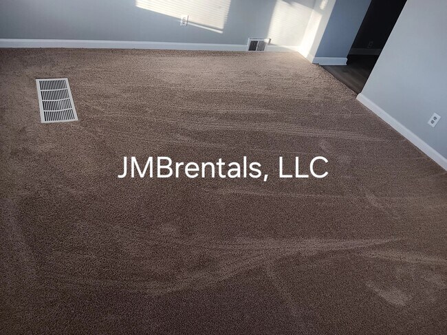 Photo - 2411 S Lockburn St