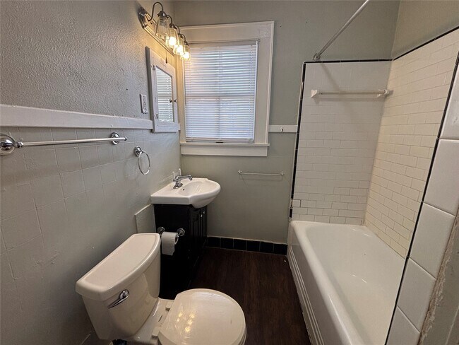 Photo - 2216 Avenue O 1/2