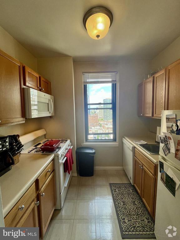 Building Photo - 135 S 19th St Unit 1606 Rental