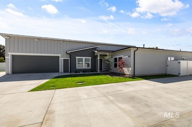 Photo - 10494 W Shields Ave