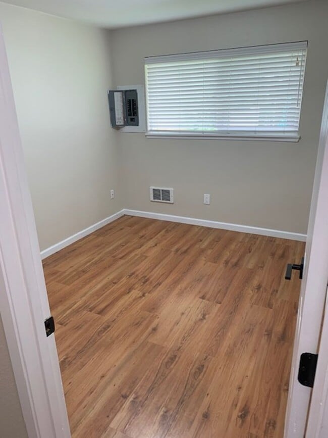 1241 Mitchell Ave Unit 1