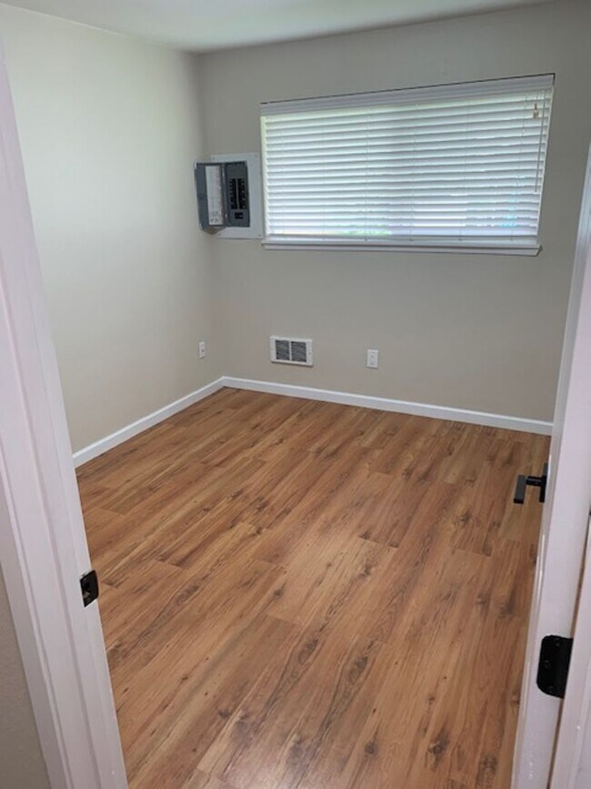 Photo - 1241 Mitchell St Unit 1