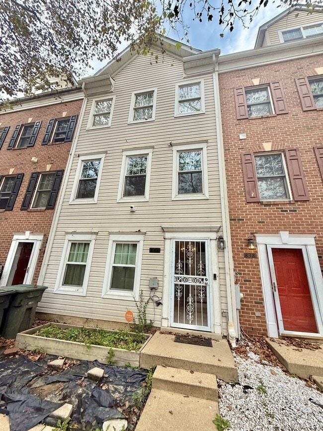 Building Photo - 836 Hr Dr SE Rental