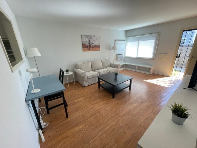 Photo - 8761 Reading Ave