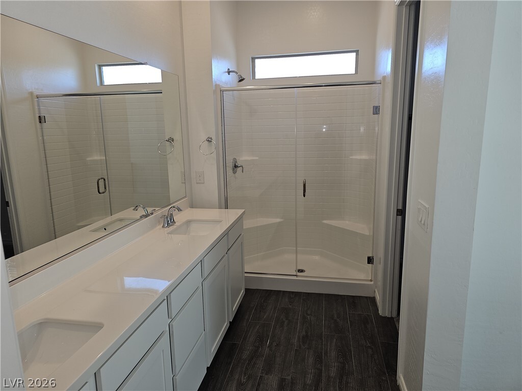 Photo - 921 Mayfield Mnr Ln