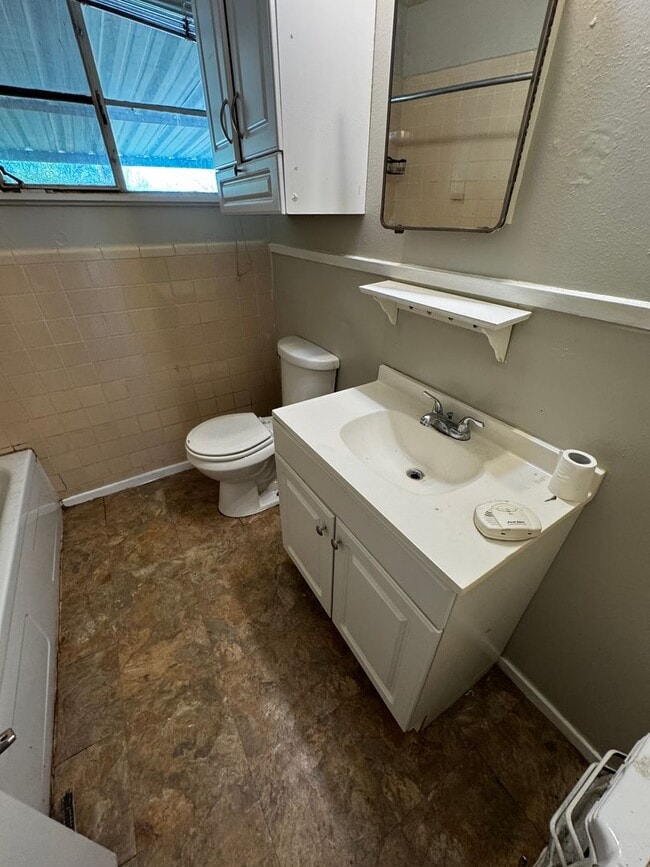 Photo - 3 bedroom, 1 bath