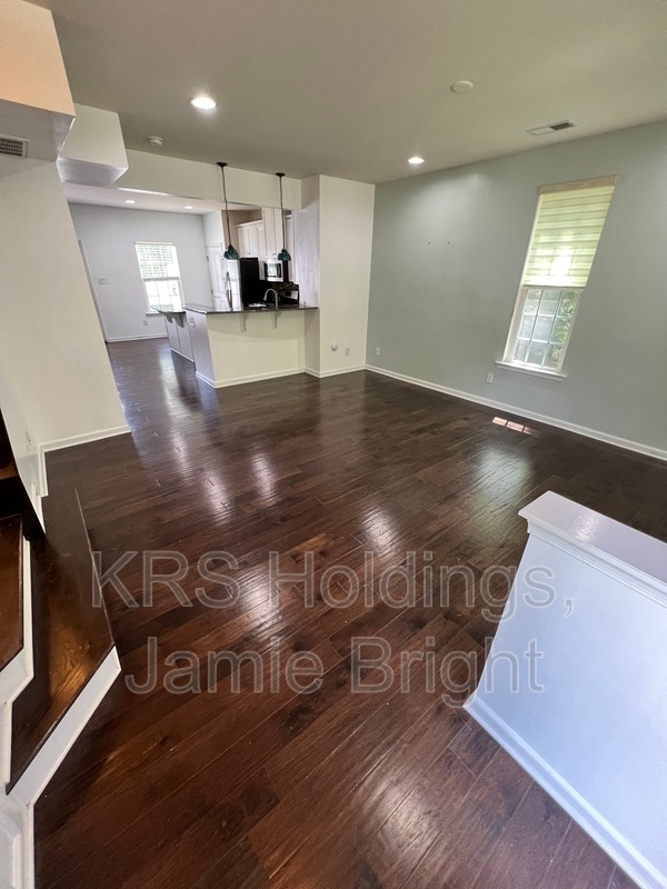 Photo - 4401 Glasgow Rd