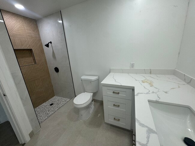 Photo - 6260 SW 6th St