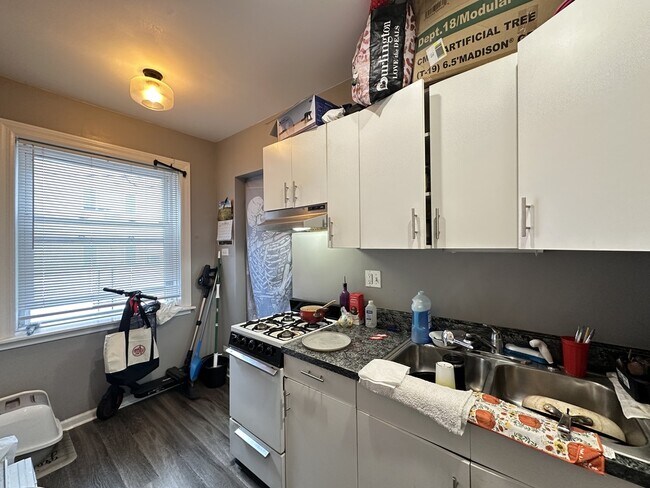 Photo - 5451 N Kenmore Ave Unit J09P