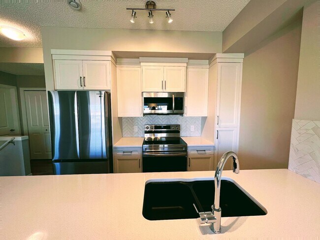 Photo - Gorgeous 2 bedroom, 2 bathroom brand new build in Fireside. (IP081)