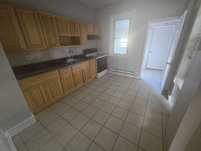 Photo - 30 N Dewey St