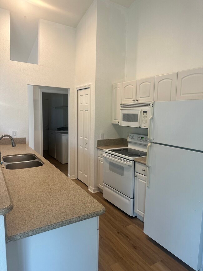 Photo - 12516 Willmington Blvd