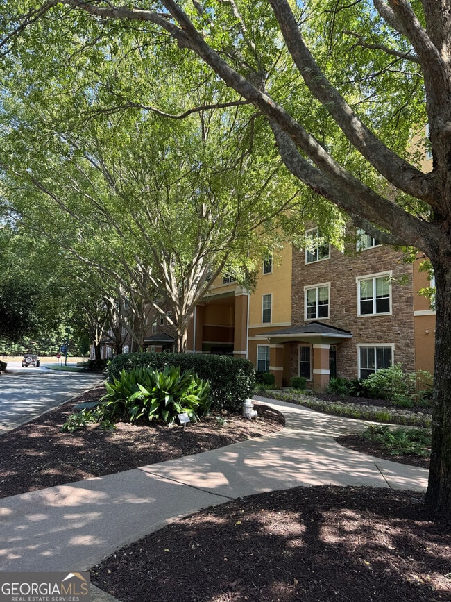 Building Photo - 10 Perimeter Summit Blvd Unit 3201 Rental