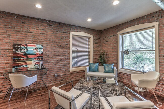 Building Photo - 3001 Harney St Unit 3001 C1764 Rental
