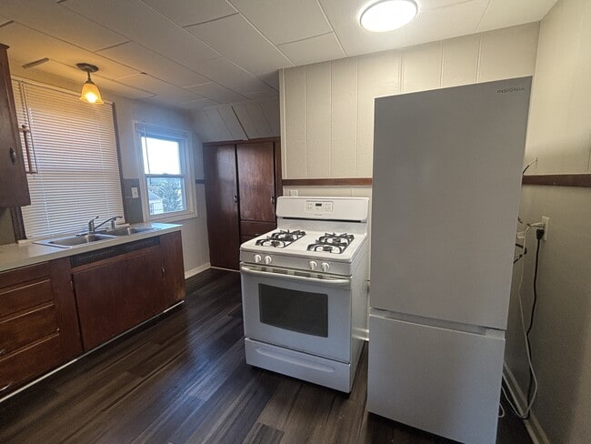 Photo - 4343 Chester Dr Unit 3