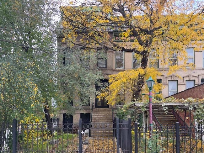 Building Photo - 238 S Ashland Ave Rental