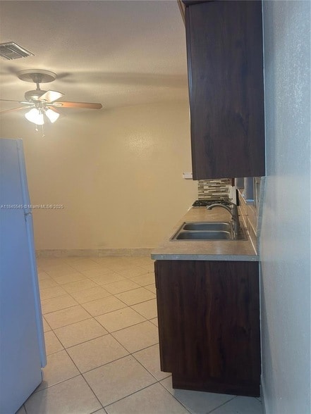 Photo - 4617 Navarre Ave