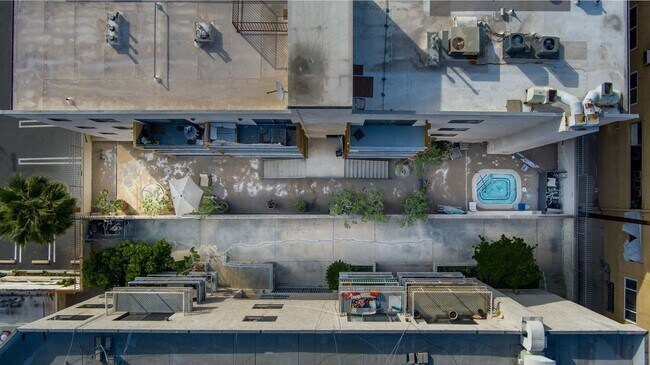 Photo - Vista Luxury Investments, LLC