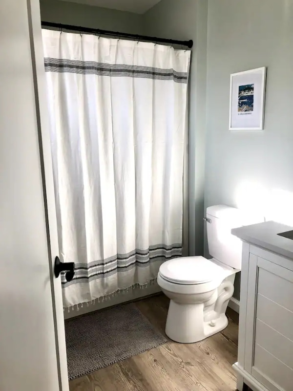 Photo - 624 W Main St