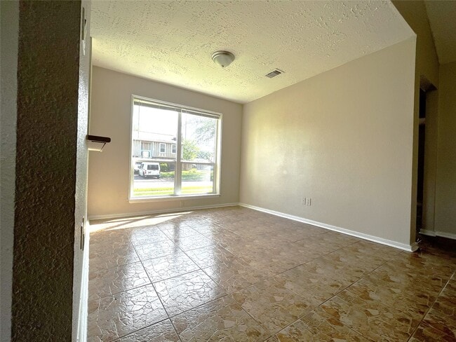 Photo - 339 El Toro Ln