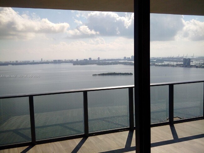 Photo - 460 NE 28th St Unit 3705