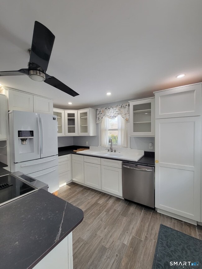 Photo - 895 Pleasant Valley Rd