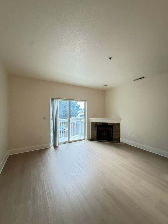 Photo - 18425 SW Stepping Stone Dr