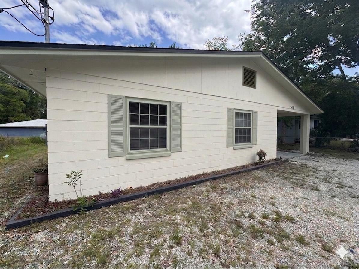 Photo - 560 Aiken St