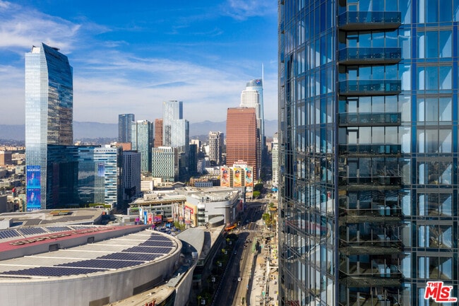 Photo - 1200 S Figueroa St Unidad W2410