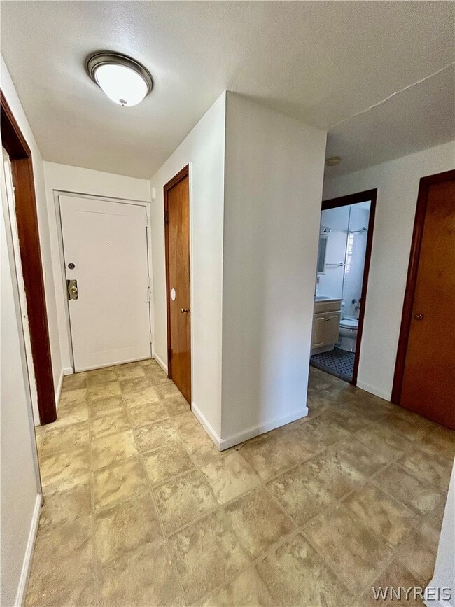 Photo - 12 Latona Ct