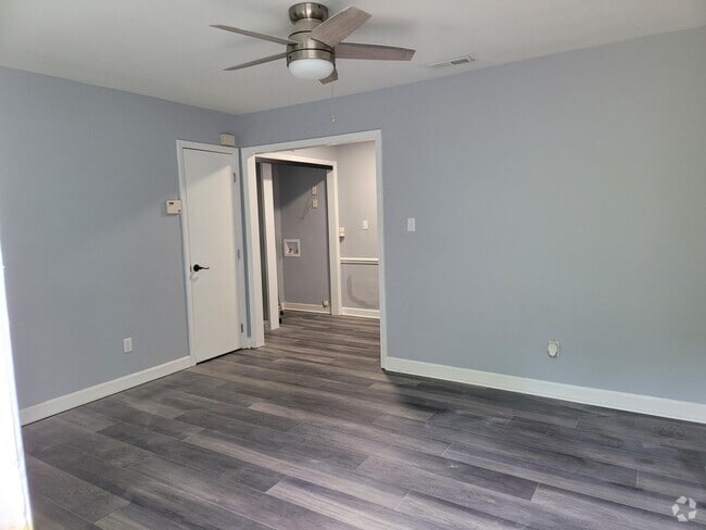 Building Photo - 241 Bridgefield Pl Rental