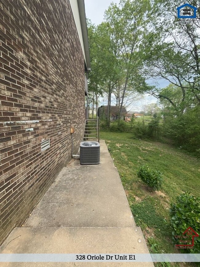 Photo - 328 Oriole Dr