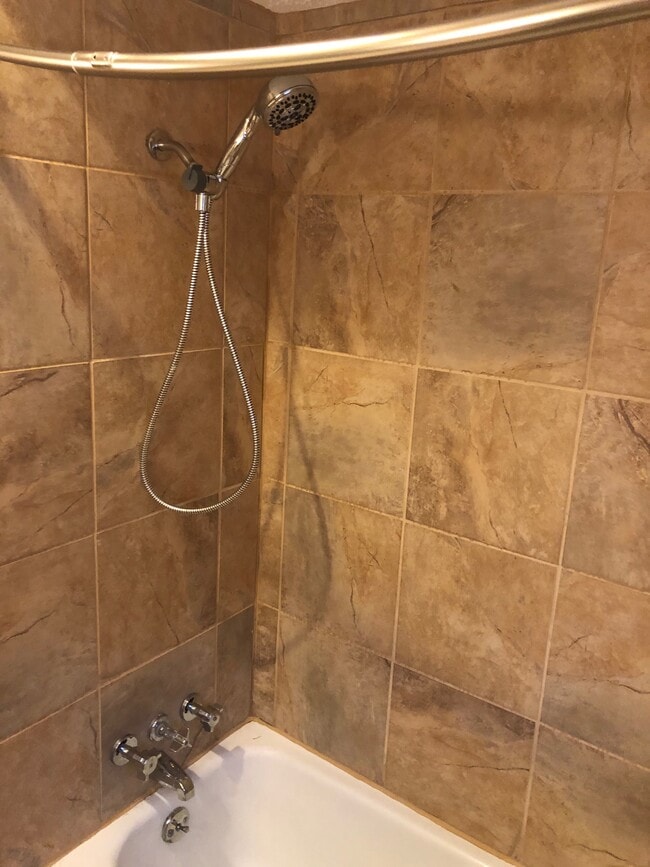 Photo - 6029 Sandhurst Ln Unit D